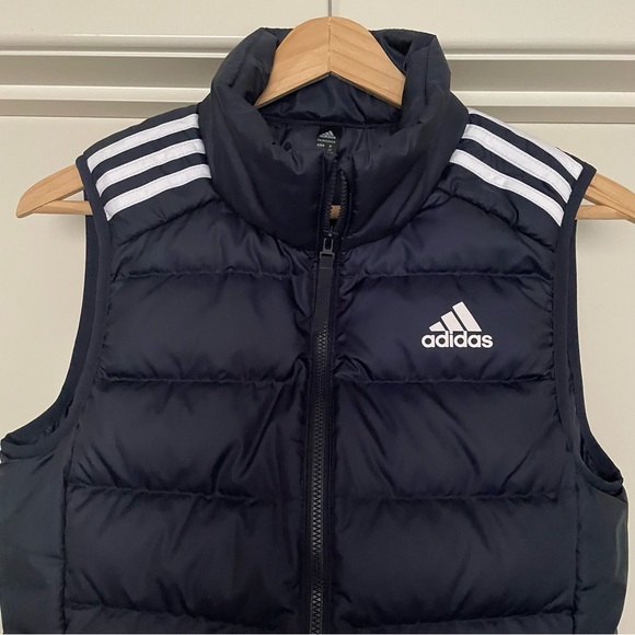 NWOT Adidas feather Gilet Vest🤍Unisex🤍Navy💙 - Picture 3 of 14